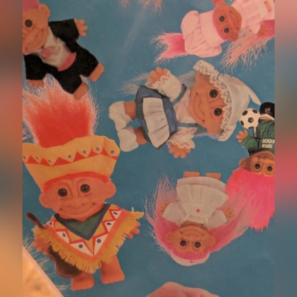 Vintage Troll Dolls Hallmark Wrapping Paper NWT 2 packs - Picture 4 of 10
